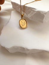 Load image into Gallery viewer, Silhouette necklace
